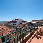 360º Rooftop Lisbon And River View